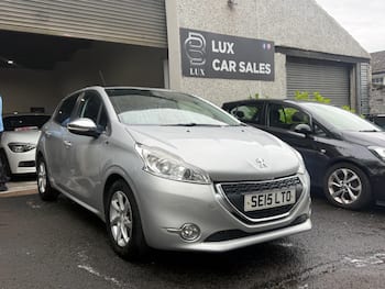 Used Peugeot 208 2015 for sale - 79669210: Photo