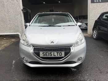 Used Peugeot 208 2015 for sale - 79669210: Photo