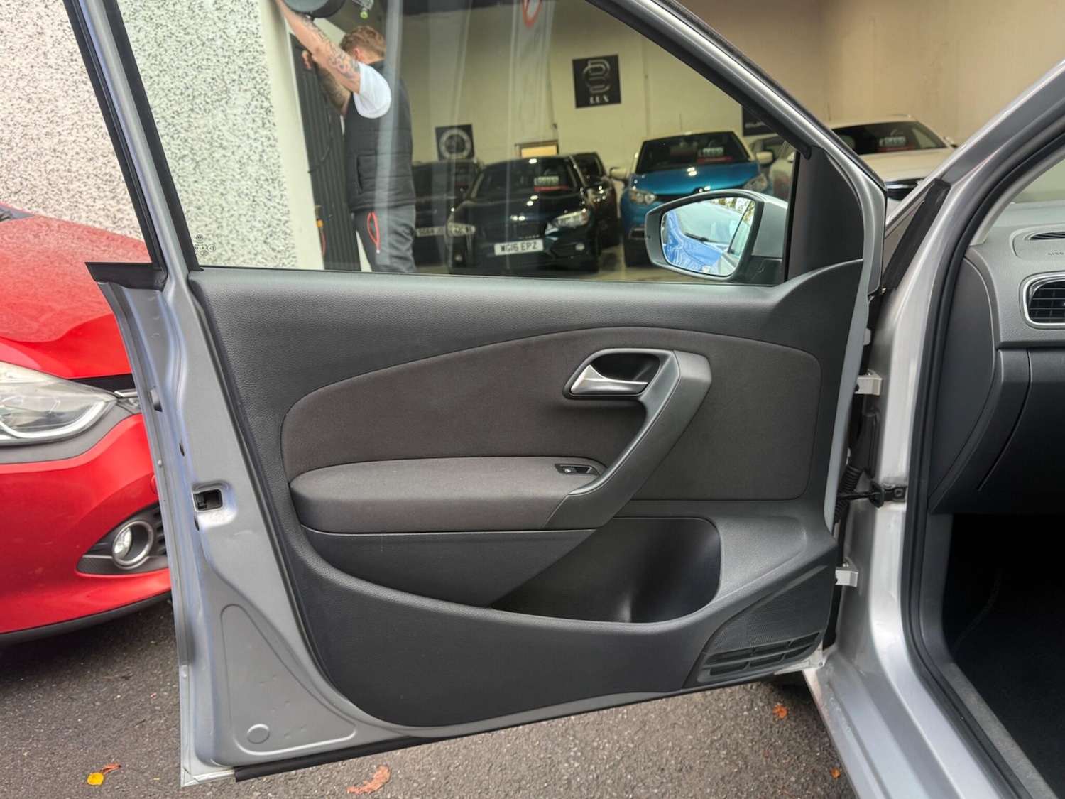 Used Volkswagen Polo for sale - 76473405: Photo 21