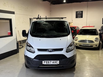 Used Ford Transit Custom 2017 for sale - 77119999: Photo