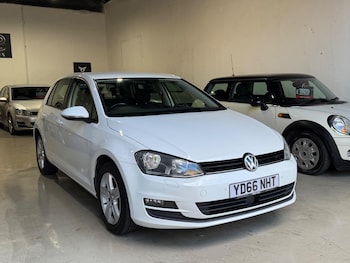 Used Volkswagen Golf 2016 for sale - 76000858: Photo