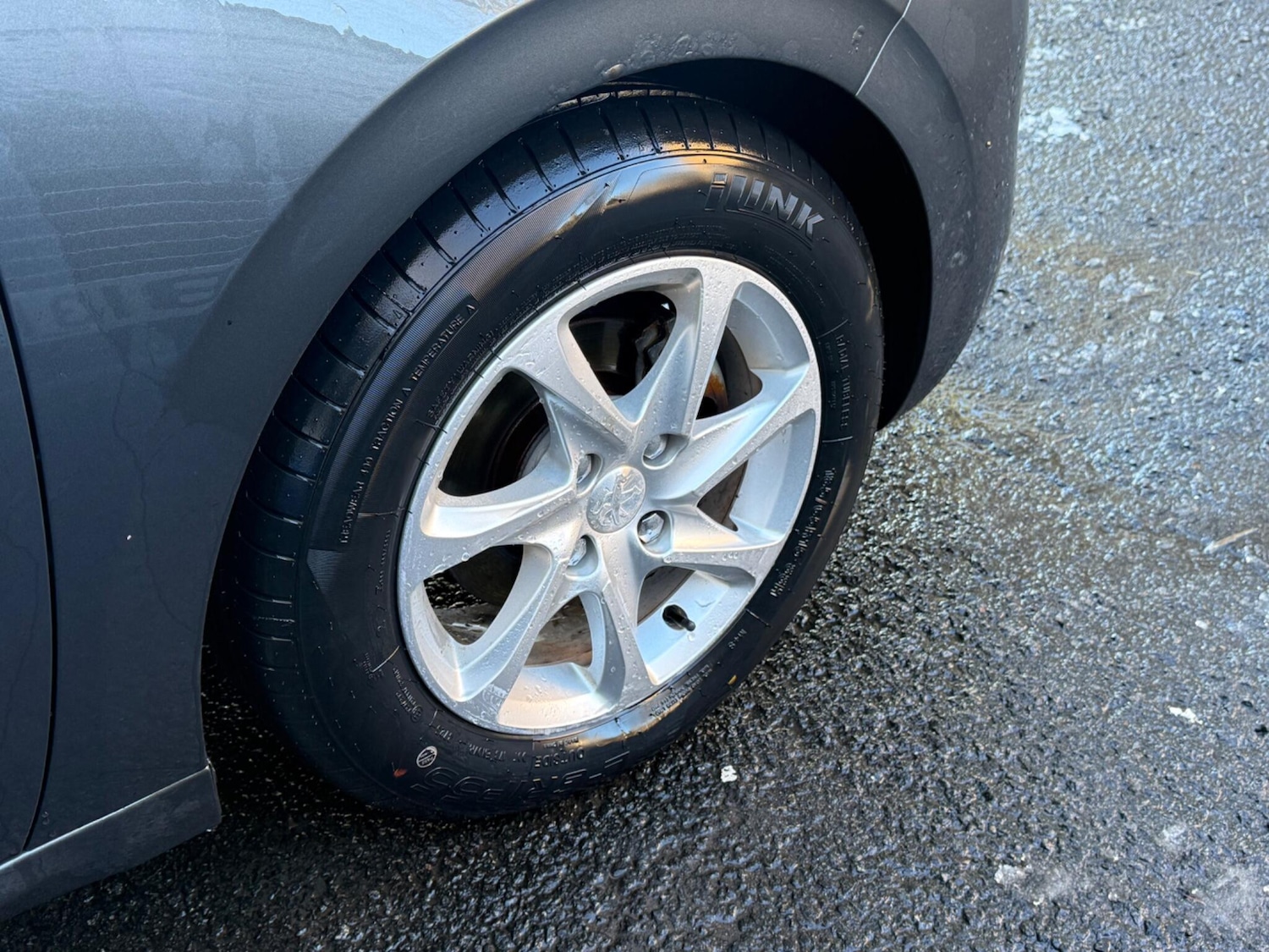 Used Peugeot 208 2013 for sale - 77550611: Photo 7