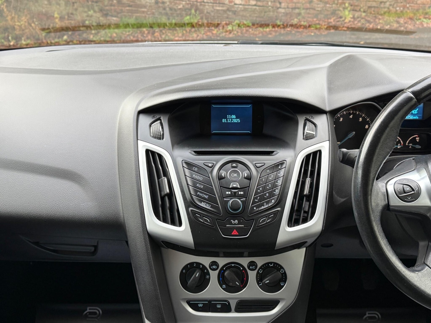 Used Ford Focus 2012 for sale - 76771866: Photo 20