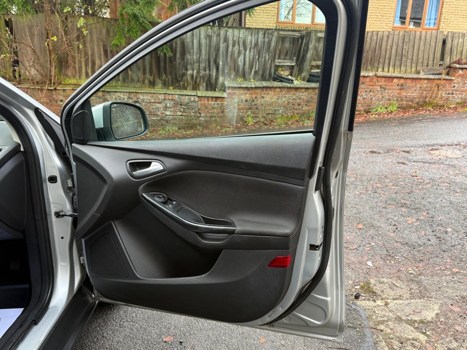 Used Ford Focus 2012 for sale - 76771866: Photo 32