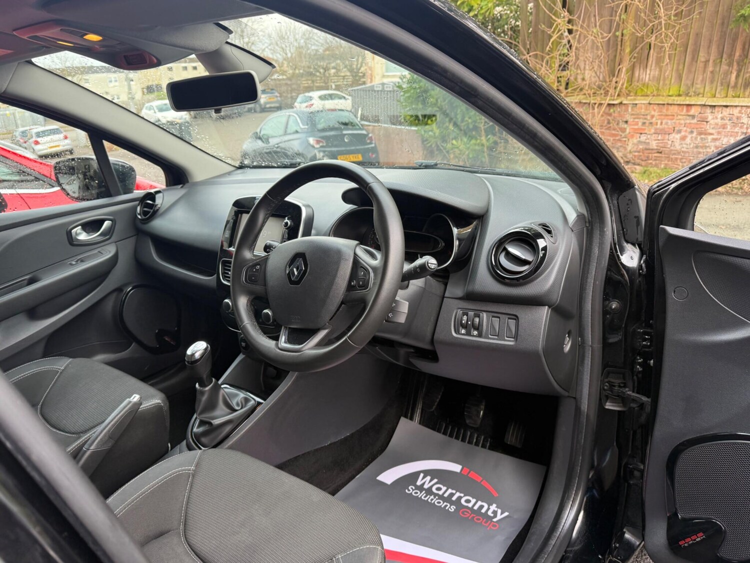 Used Renault Clio for sale - 77598470: Photo 16