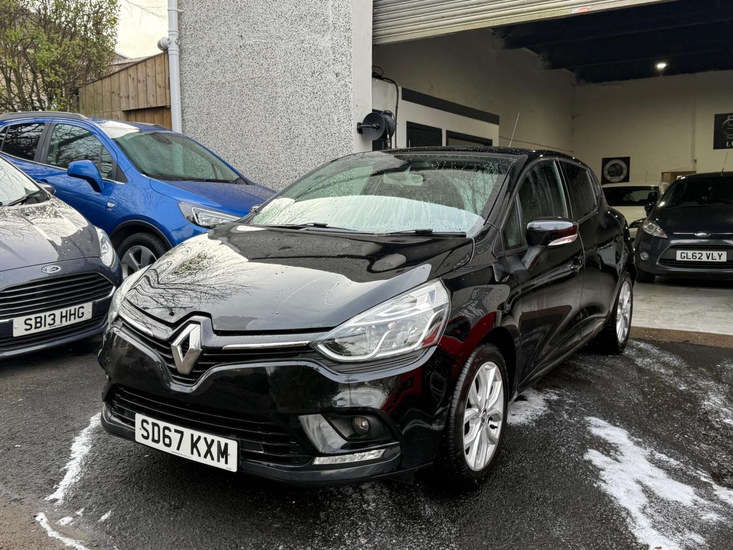 Used Renault Clio for sale - 77598470: Photo 2