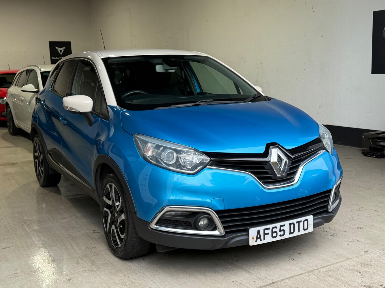 Used Renault Captur 2015 for sale - 76360731: Photo 1
