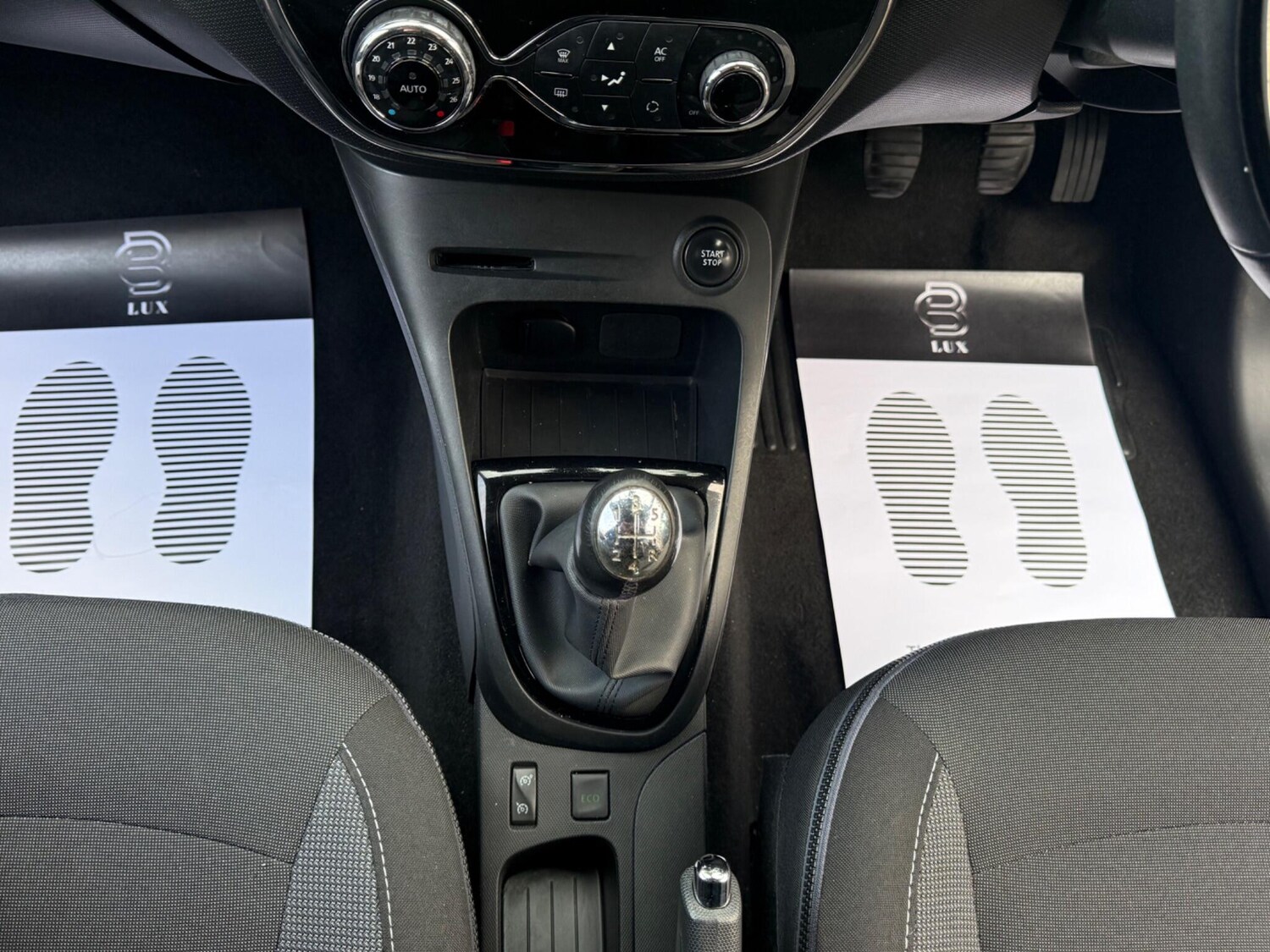 Used Renault Captur 2015 for sale - 76360731: Photo 29