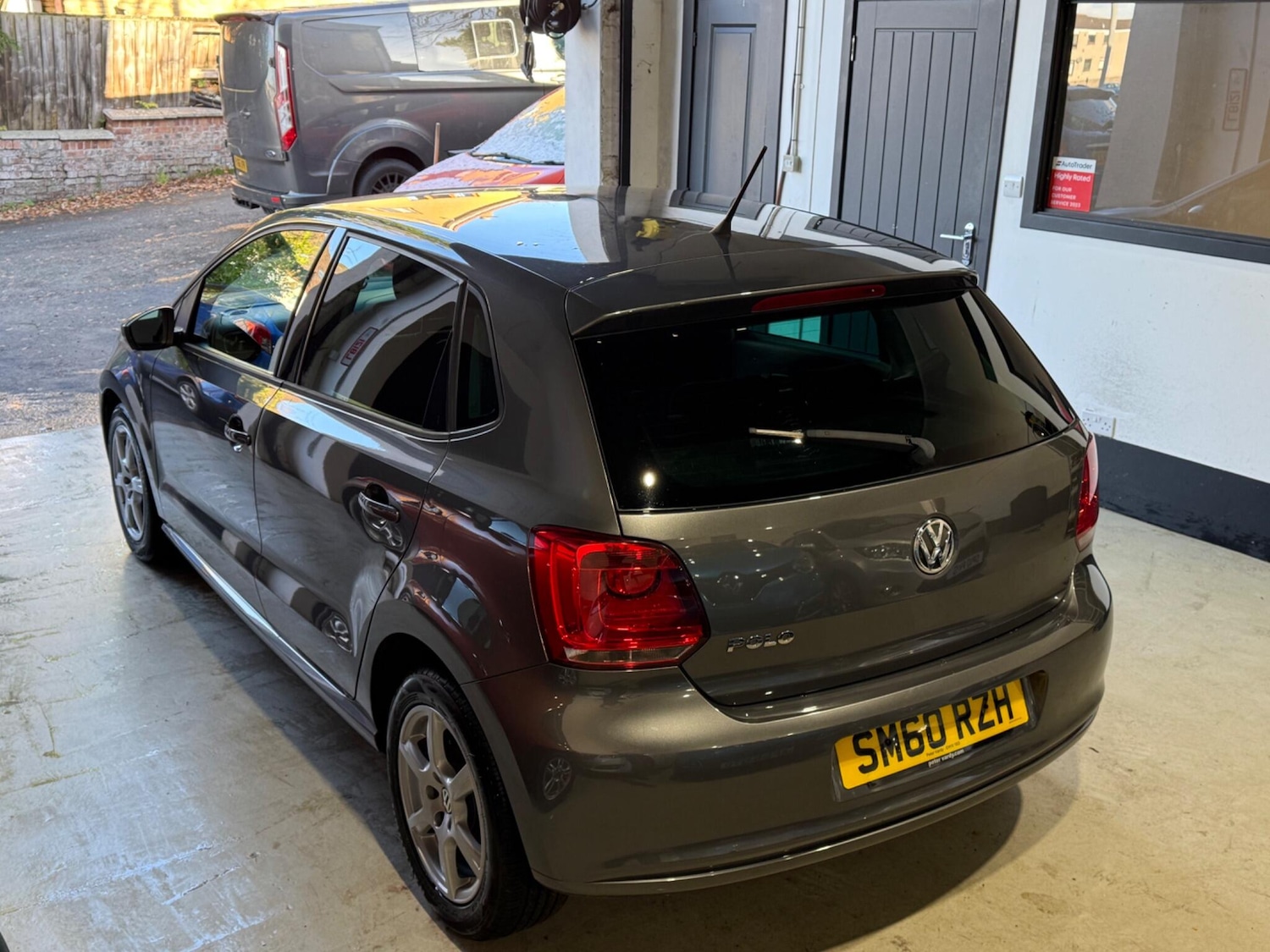 Used Volkswagen Polo 2011 for sale - 76633880: Photo 12