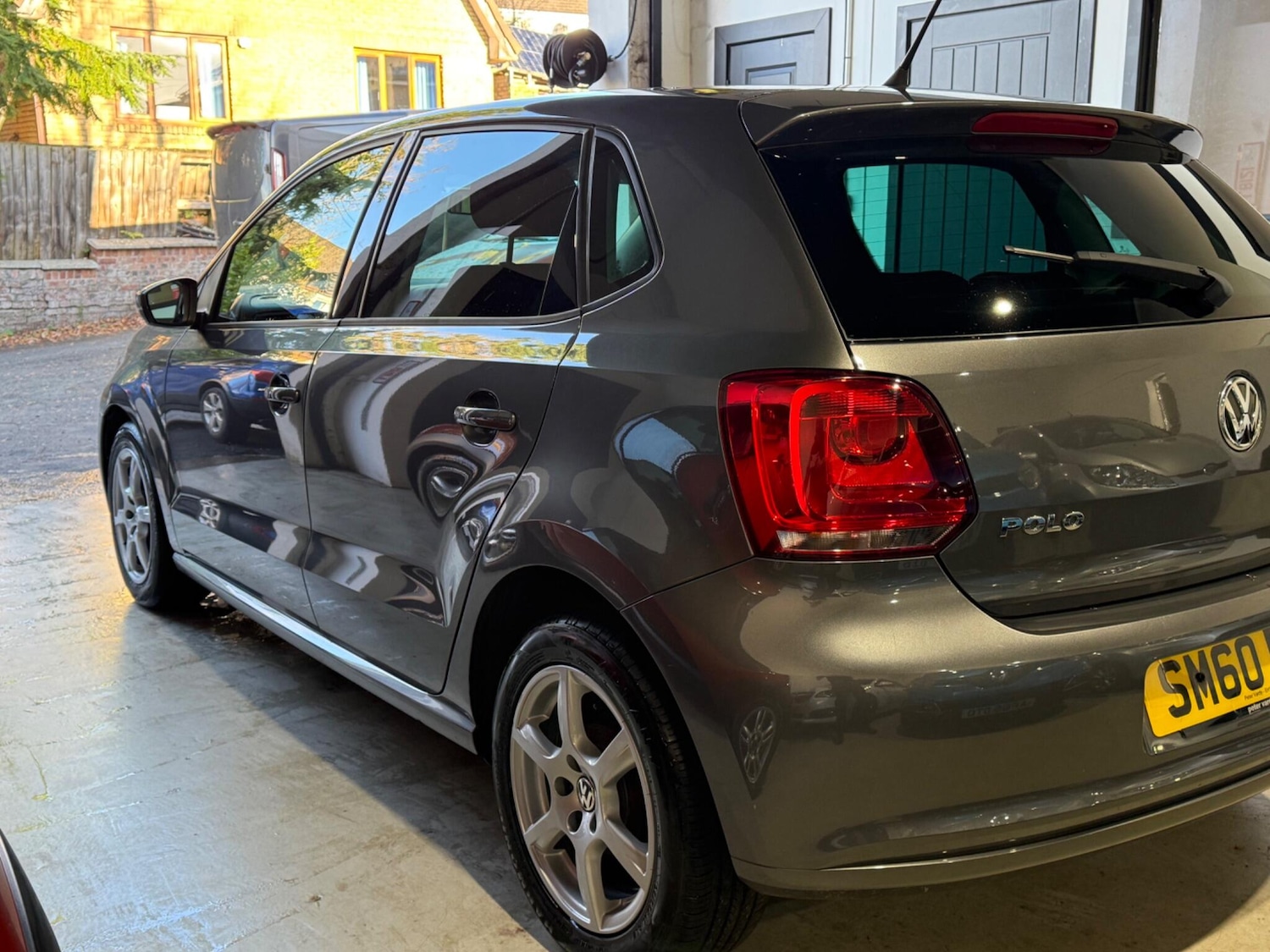 Used Volkswagen Polo 2011 for sale - 76633880: Photo 16