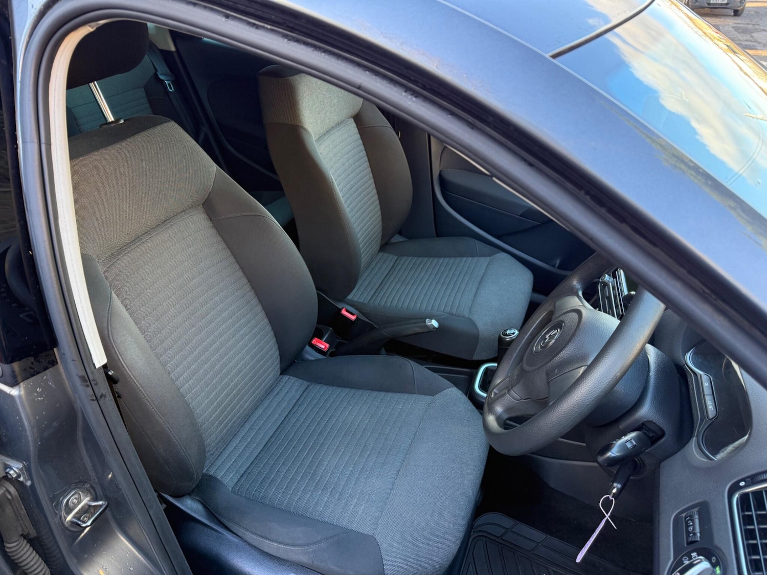 Used Volkswagen Polo 2011 for sale - 76633880: Photo 22