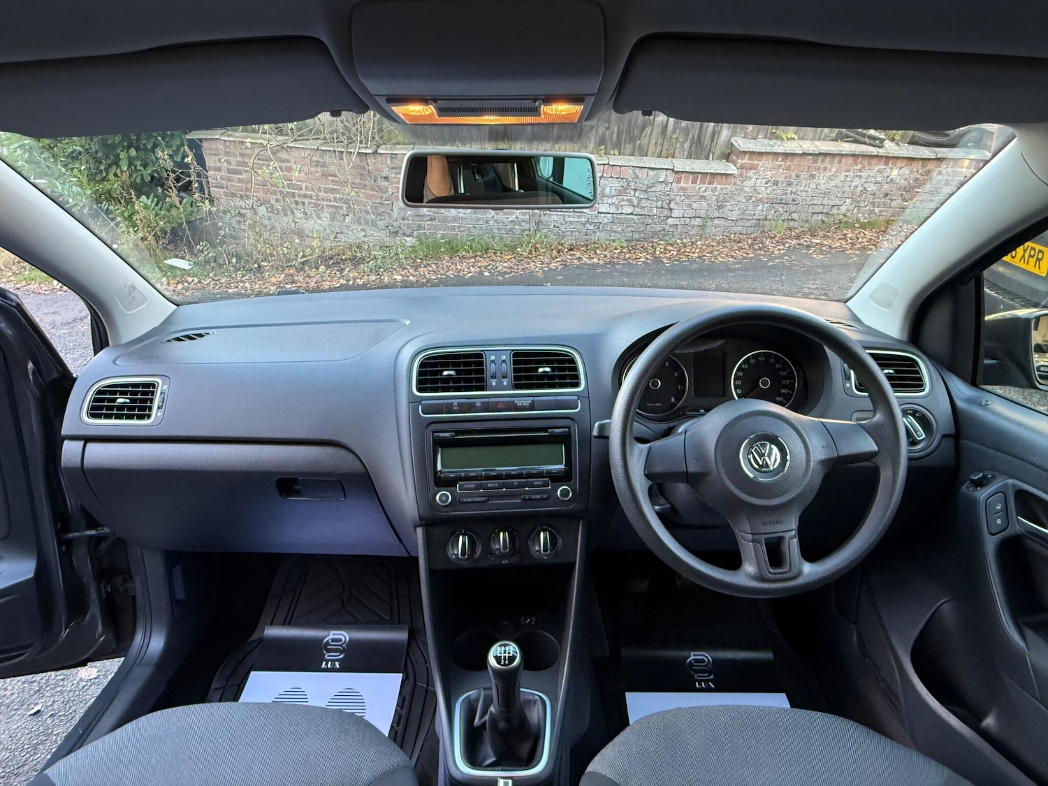 Used Volkswagen Polo 2011 for sale - 76633880: Photo 26