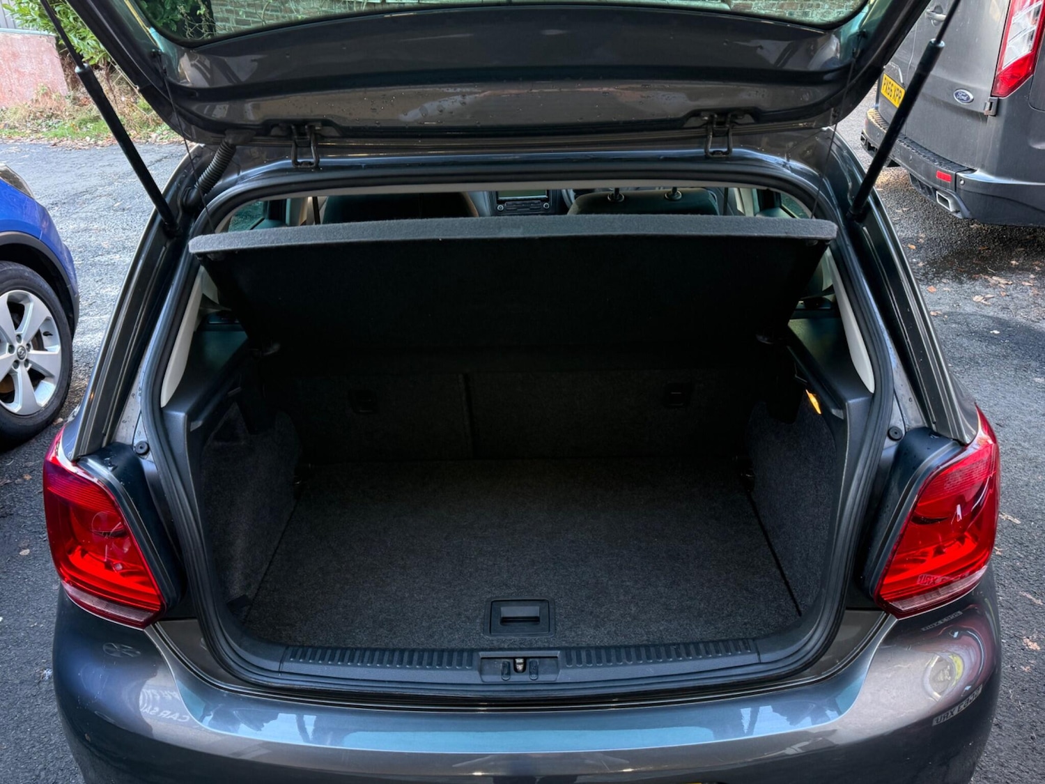 Used Volkswagen Polo 2011 for sale - 76633880: Photo 27