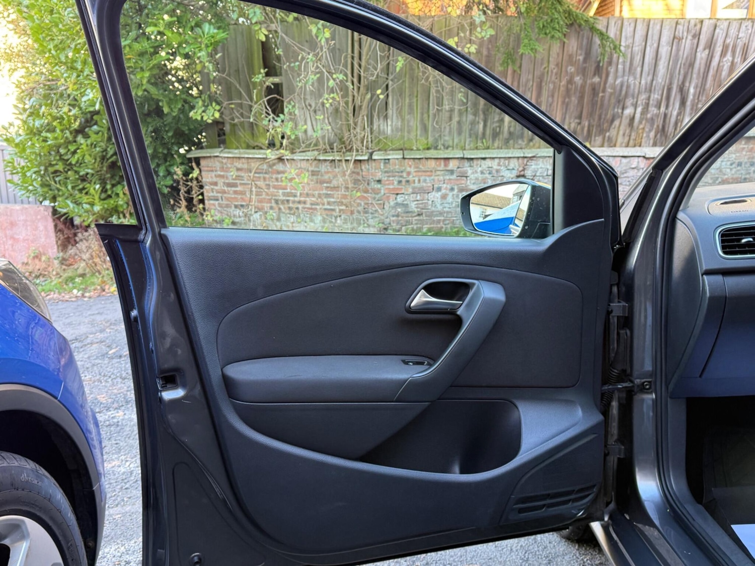 Used Volkswagen Polo 2011 for sale - 76633880: Photo 31