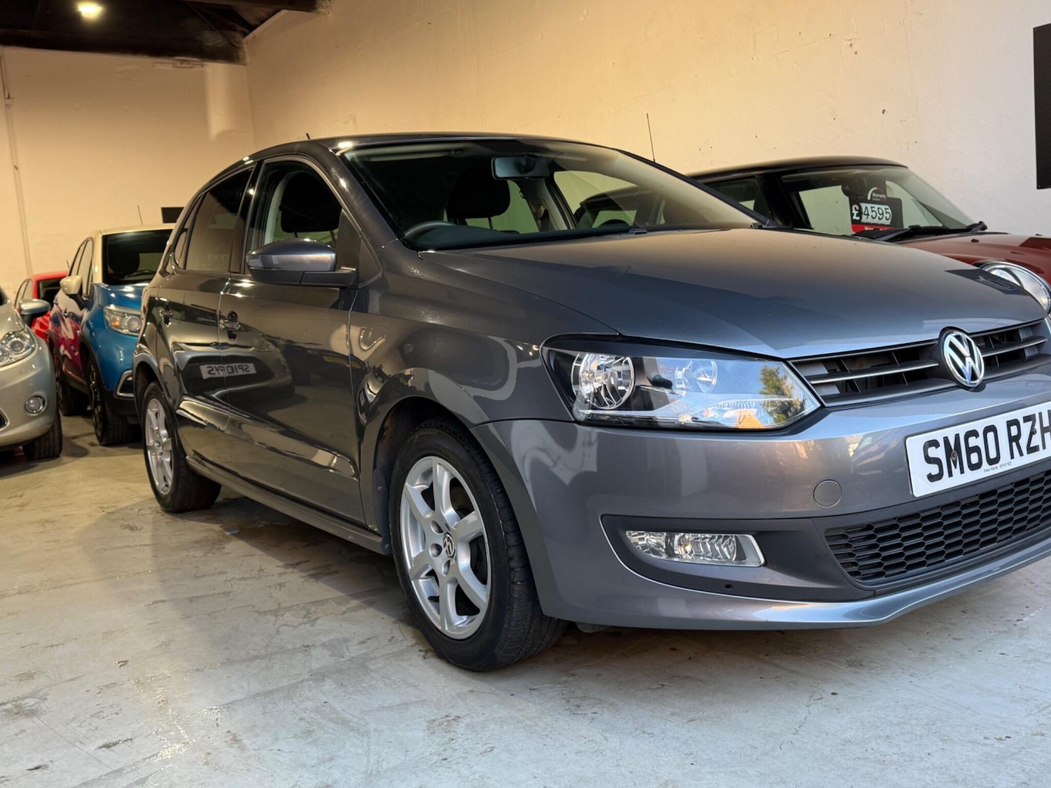 Used Volkswagen Polo 2011 for sale - 76633880: Photo 6