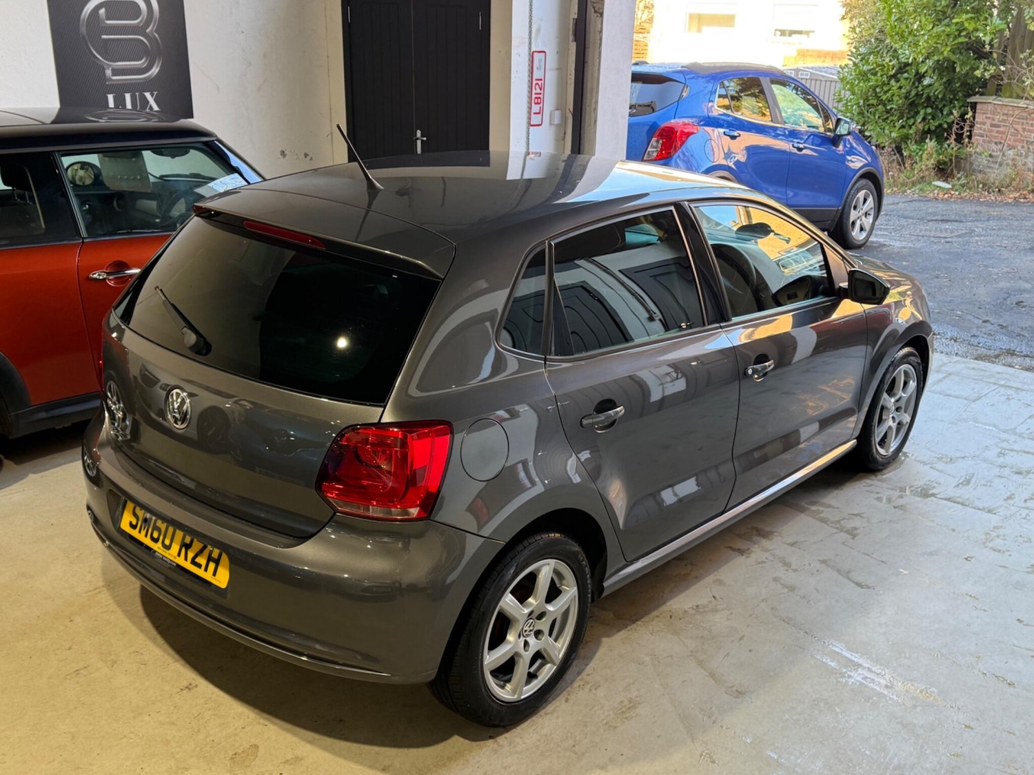 Used Volkswagen Polo 2011 for sale - 76633880: Photo 8