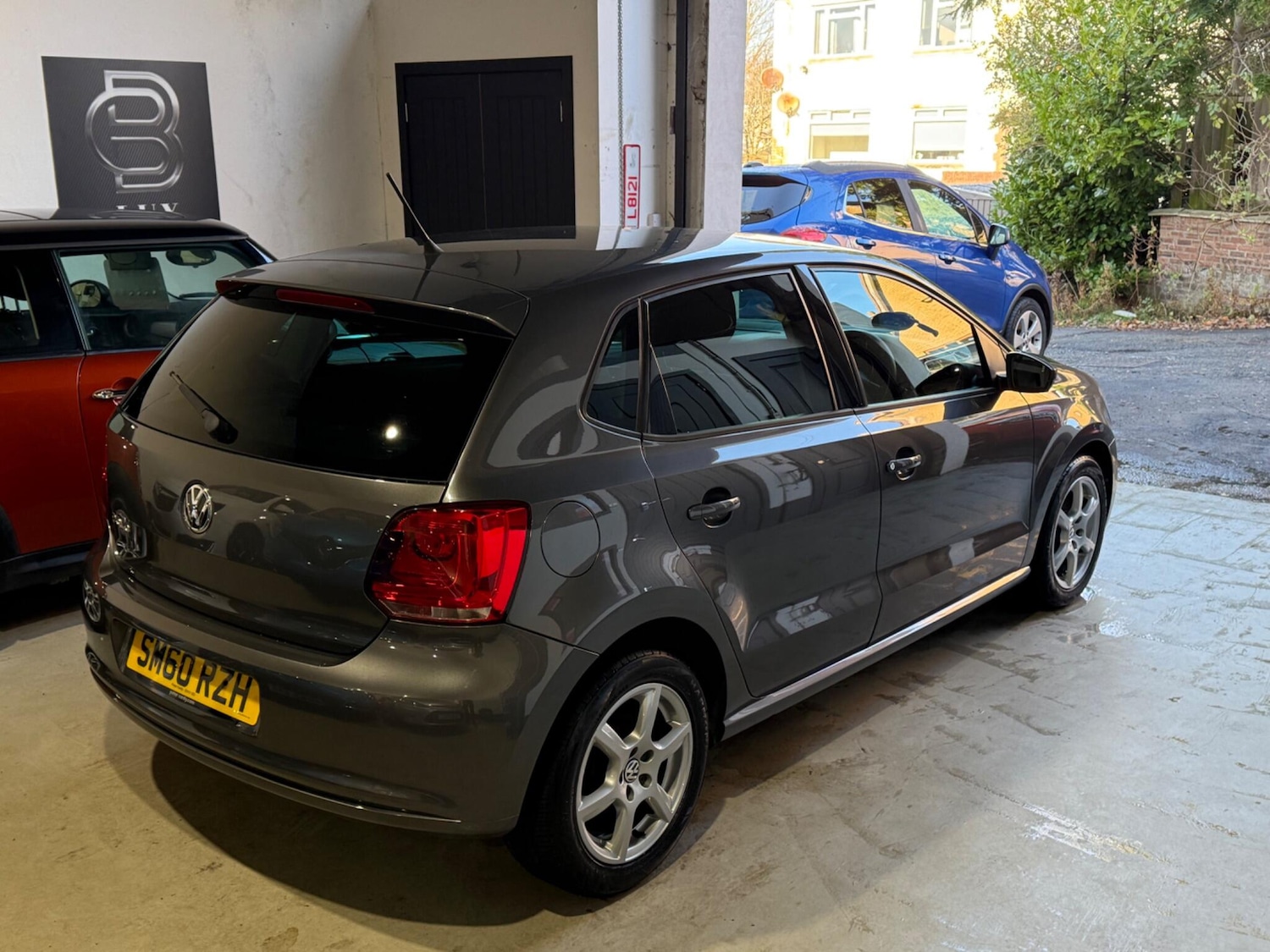 Used Volkswagen Polo 2011 for sale - 76633880: Photo 9