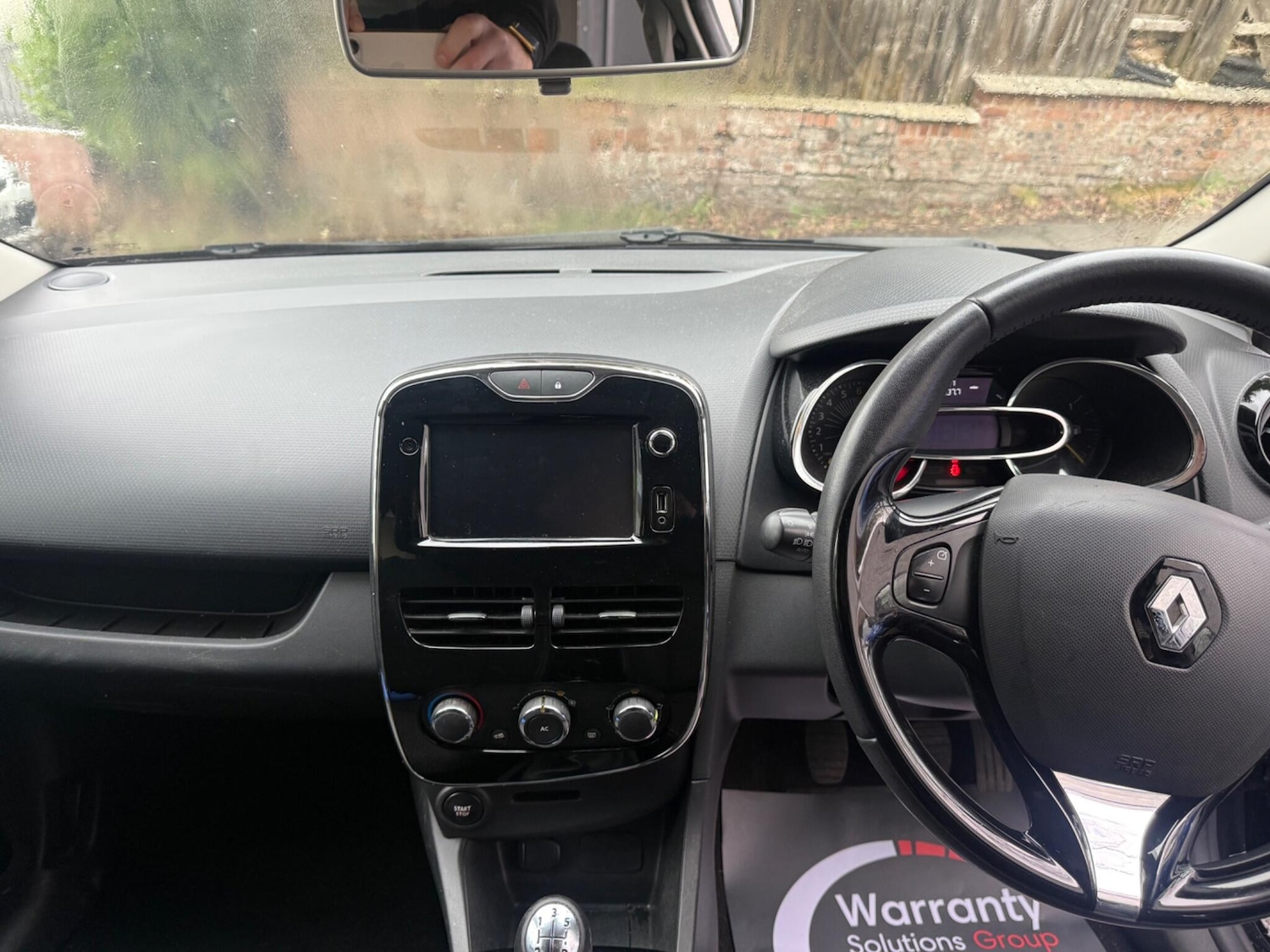 Used Renault Clio 2014 for sale - 77468147: Photo 17