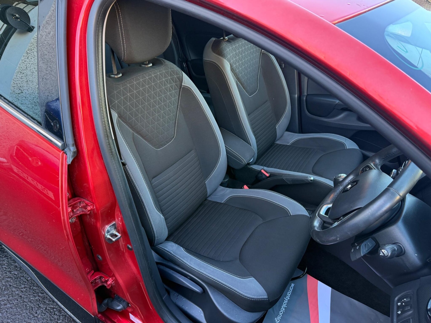 Used Renault Clio 2016 for sale - 77549723: Photo 12