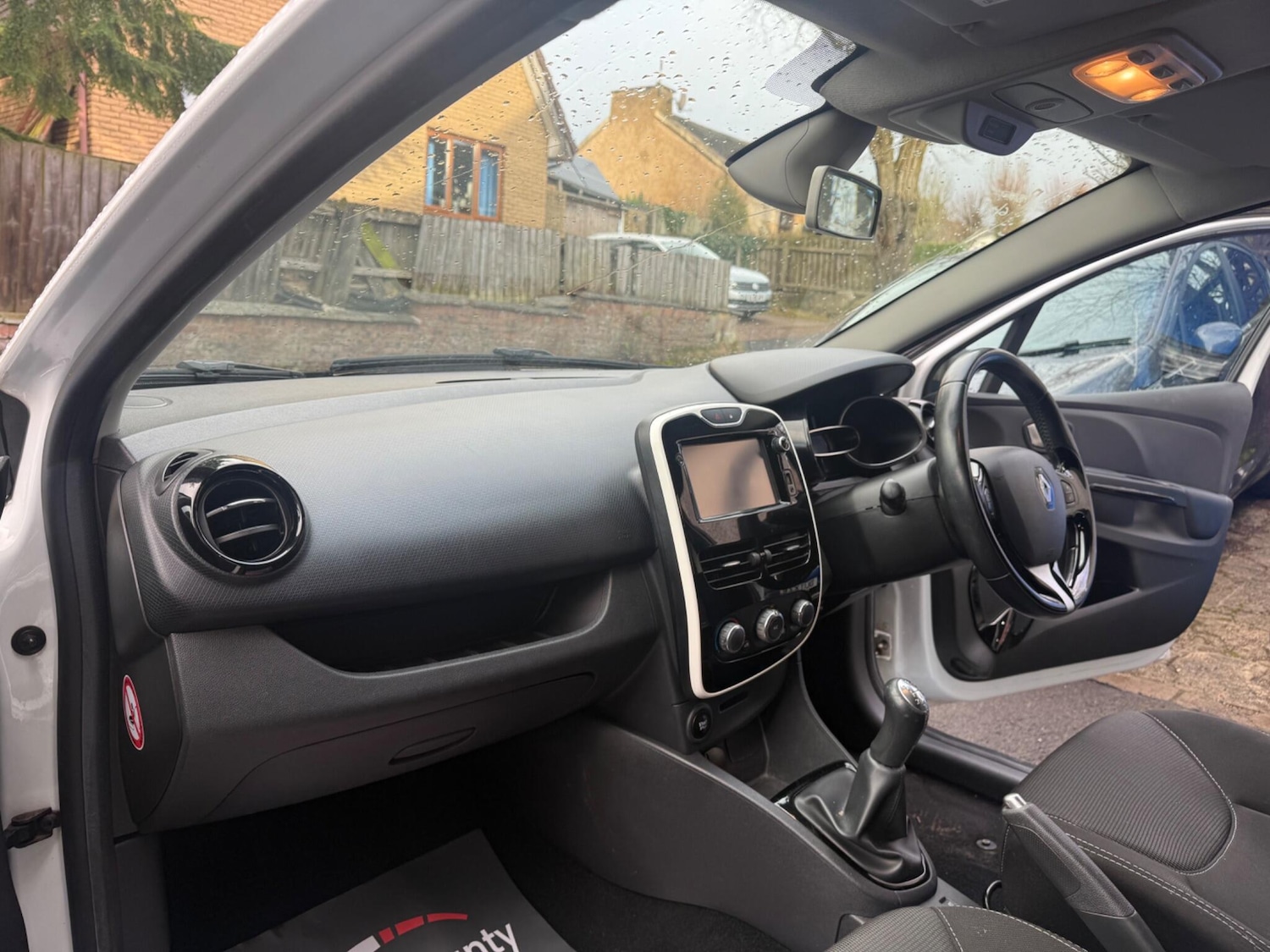 Used Renault Clio 2016 for sale - 77625588: Photo 19