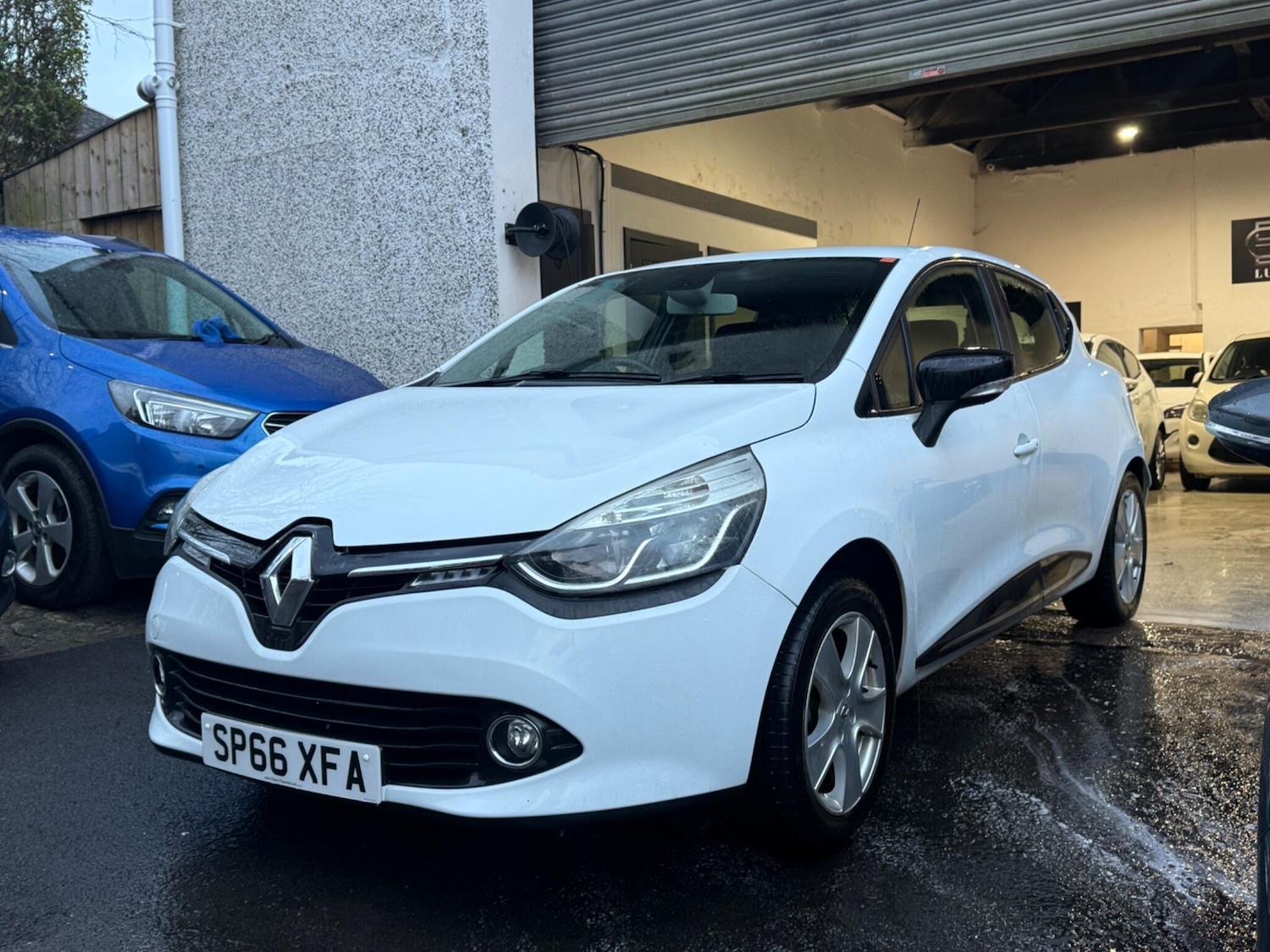 Used Renault Clio 2016 for sale - 77625588: Photo 5
