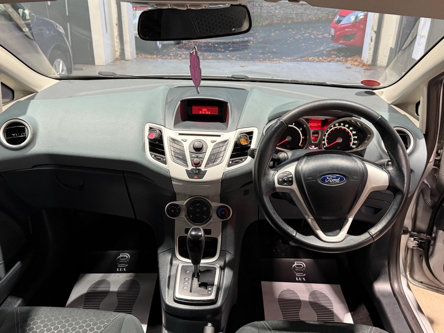 Used Ford Fiesta 2010 for sale - 76440382: Photo 21