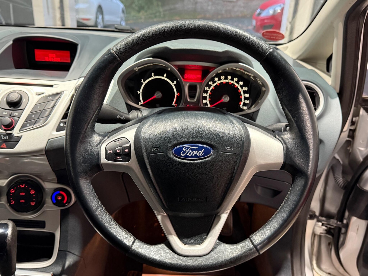 Used Ford Fiesta 2010 for sale - 76440382: Photo 22