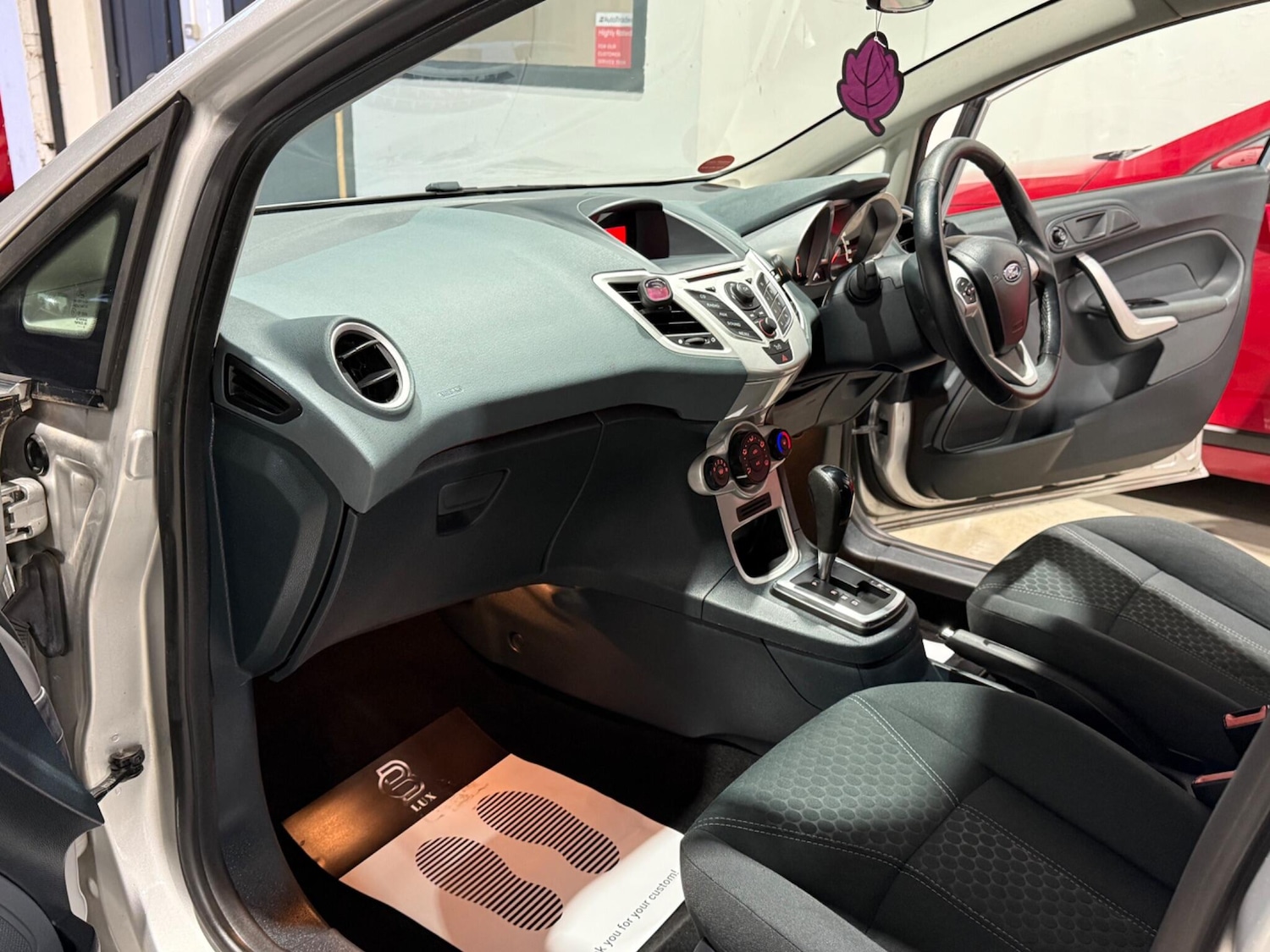 Used Ford Fiesta 2010 for sale - 76440382: Photo 30