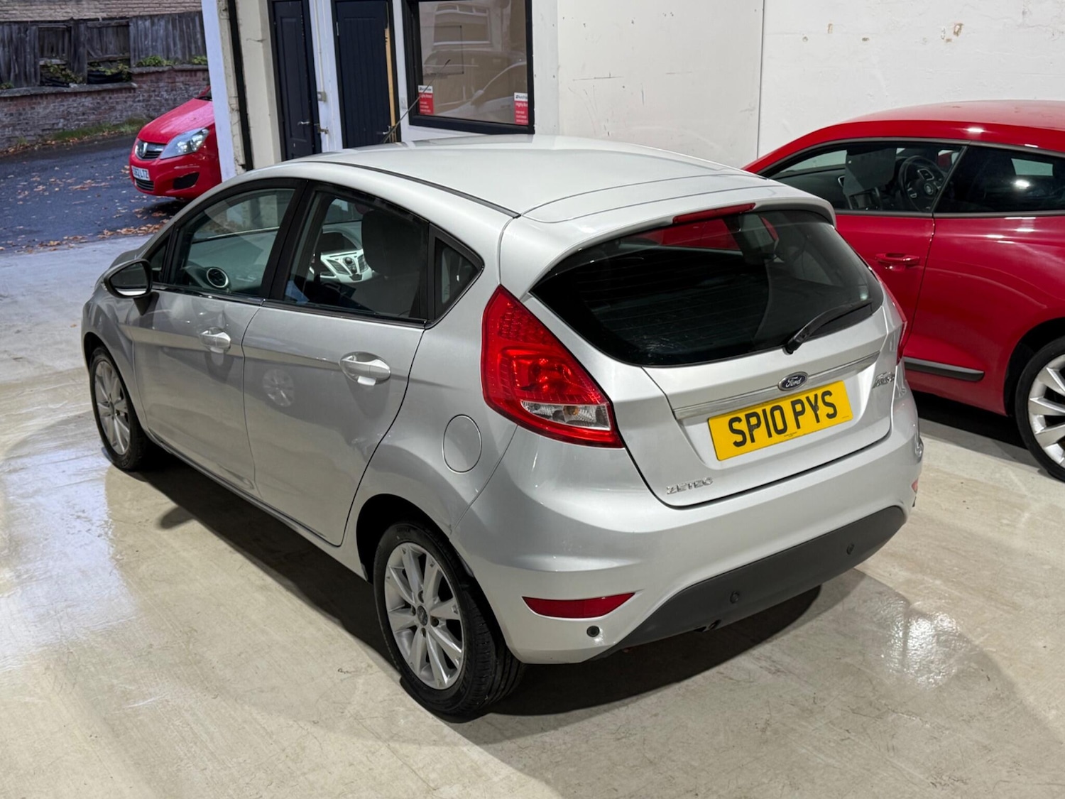 Used Ford Fiesta 2010 for sale - 76440382: Photo 8