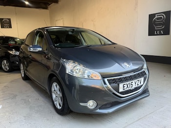 Used Peugeot 208 2015 for sale - 79158736: Photo