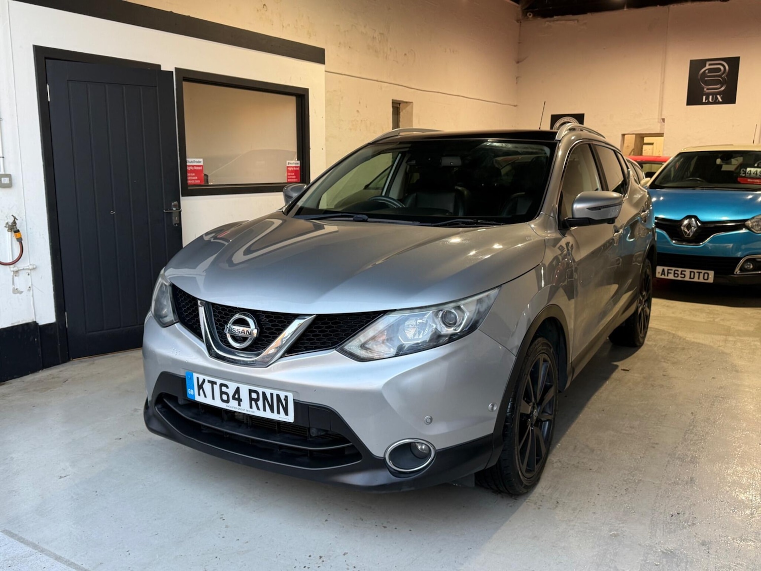 Used Nissan Qashqai 2015 for sale - 76926548: Photo 2