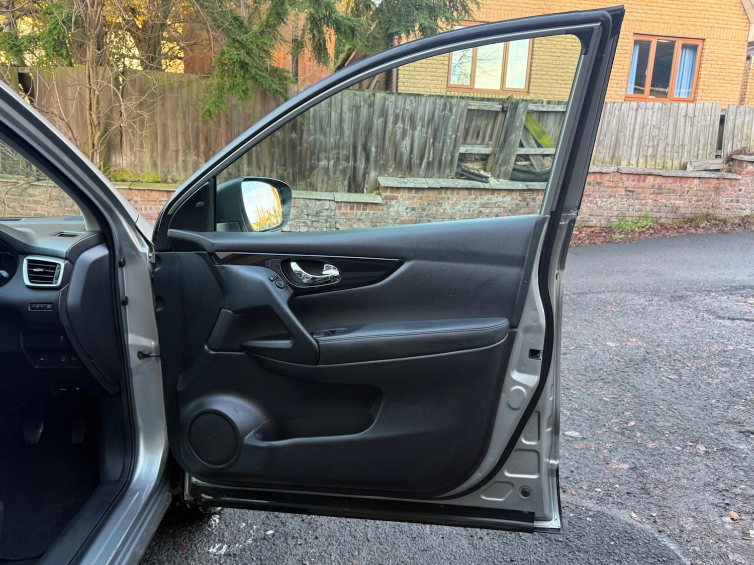 Used Nissan Qashqai 2015 for sale - 76926548: Photo 36