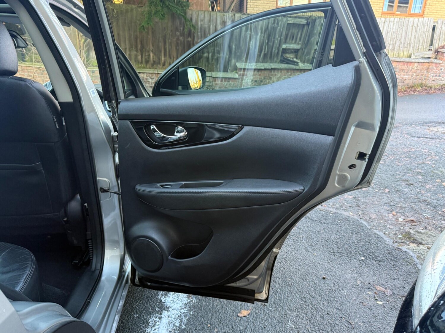 Used Nissan Qashqai 2015 for sale - 76926548: Photo 38