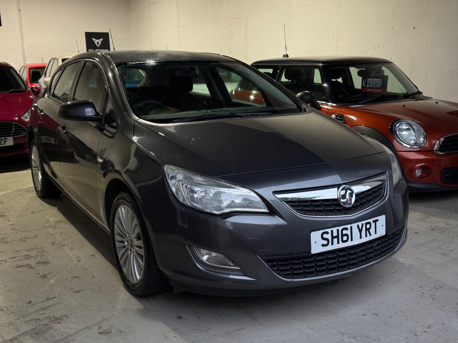 Used Vauxhall Astra 2011 for sale - 76573514: Photo 1
