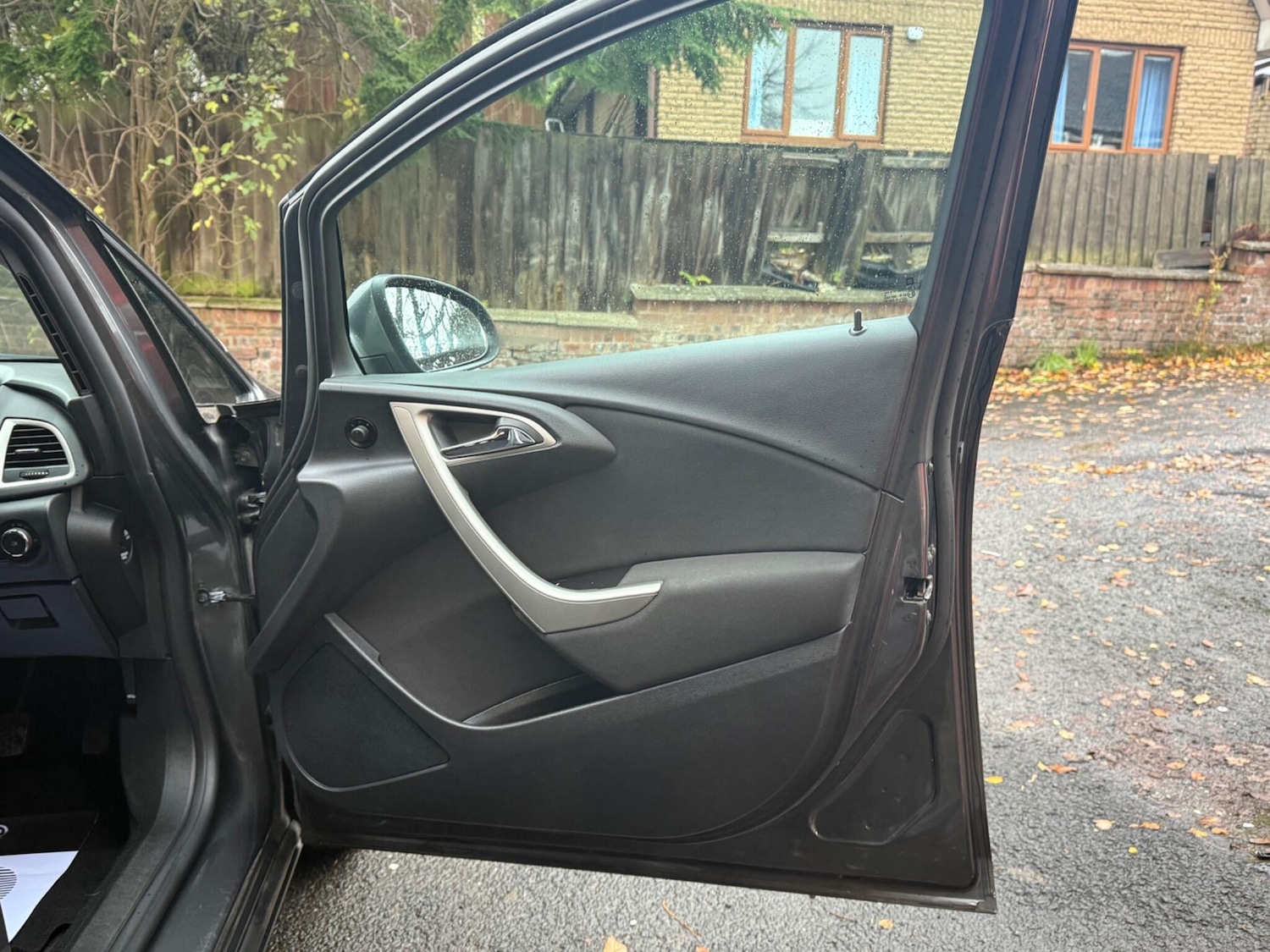 Used Vauxhall Astra 2011 for sale - 76573514: Photo 29