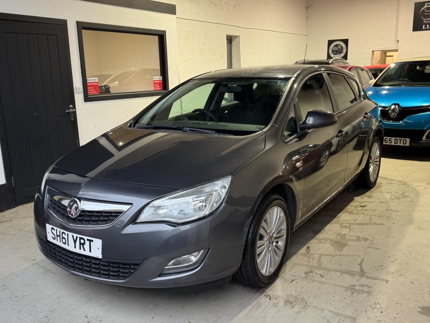 Used Vauxhall Astra 2011 for sale - 76573514: Photo 3