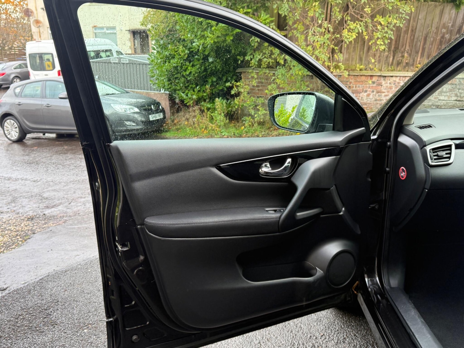 Used Nissan Qashqai 2014 for sale - 76409084: Photo 24