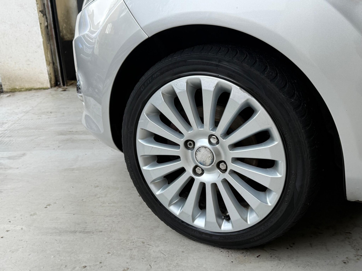 Used Ford Fiesta 2009 for sale - 77131270: Photo 6