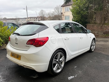 Used Vauxhall Astra 2015 for sale - 77469262: Photo
