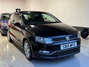 Used Volkswagen Polo 2015 for sale - 77131902: Photo