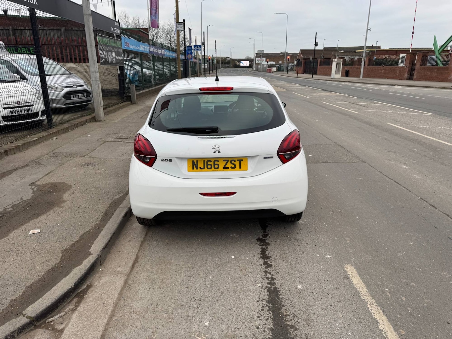 Used Peugeot 208 2016 for sale - 77790729: Photo 12