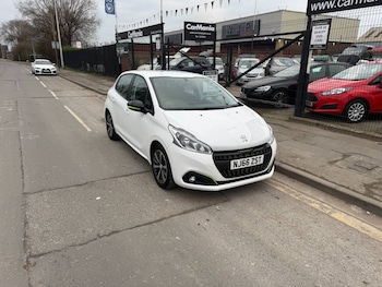 Used Peugeot 208 2016 for sale - 77790729: Photo