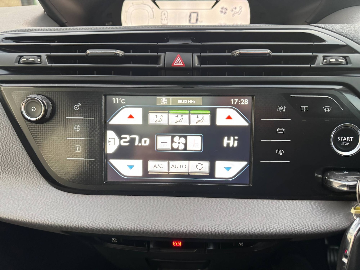 Used Citroen C4 Picasso 2016 for sale - 76436351: Photo 19