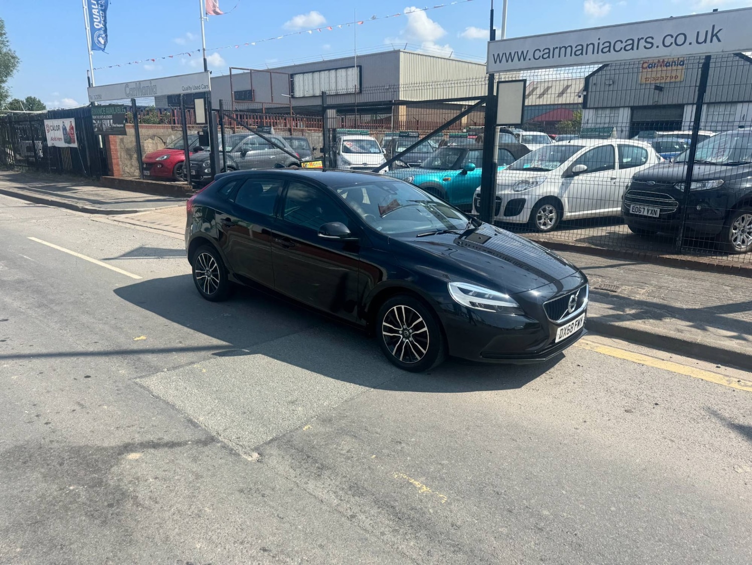 Used Volvo V40 2018 for sale - 76076168: Photo 1