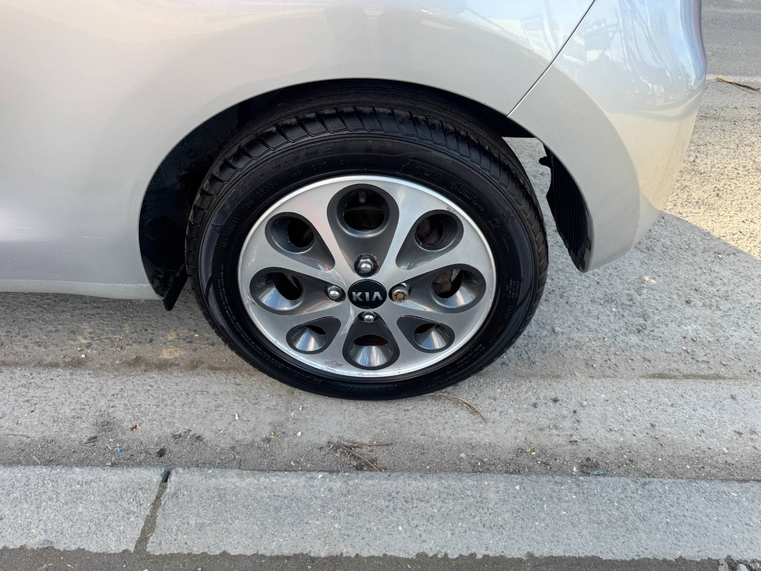 Used Kia Picanto 2013 for sale - 77888976: Photo 15