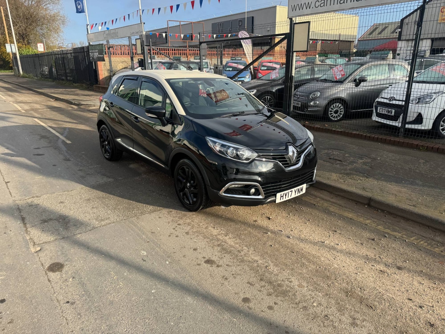 Used Renault Captur 2017 for sale - 76450487: Photo 4