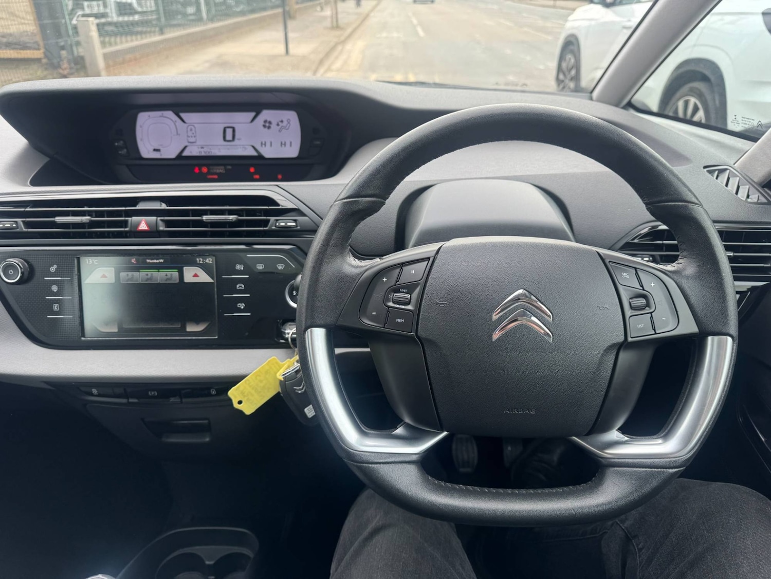 Used Citroen C4 Picasso 2015 for sale - 77931736: Photo 17