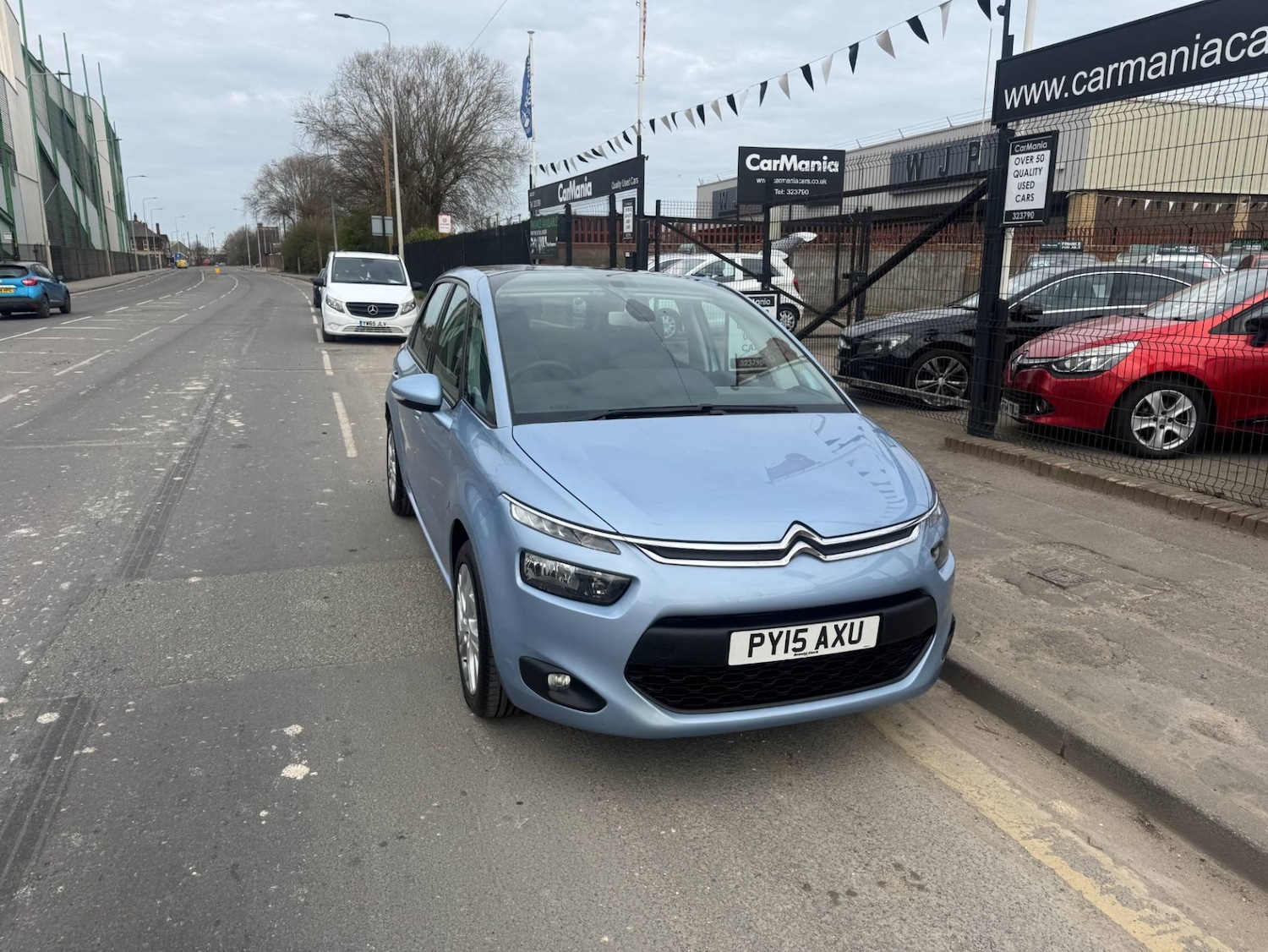 Used Citroen C4 Picasso 2015 for sale - 77931736: Photo 3