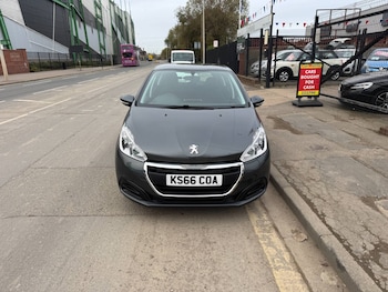 Used Peugeot 208 2016 for sale - 76436266: Photo