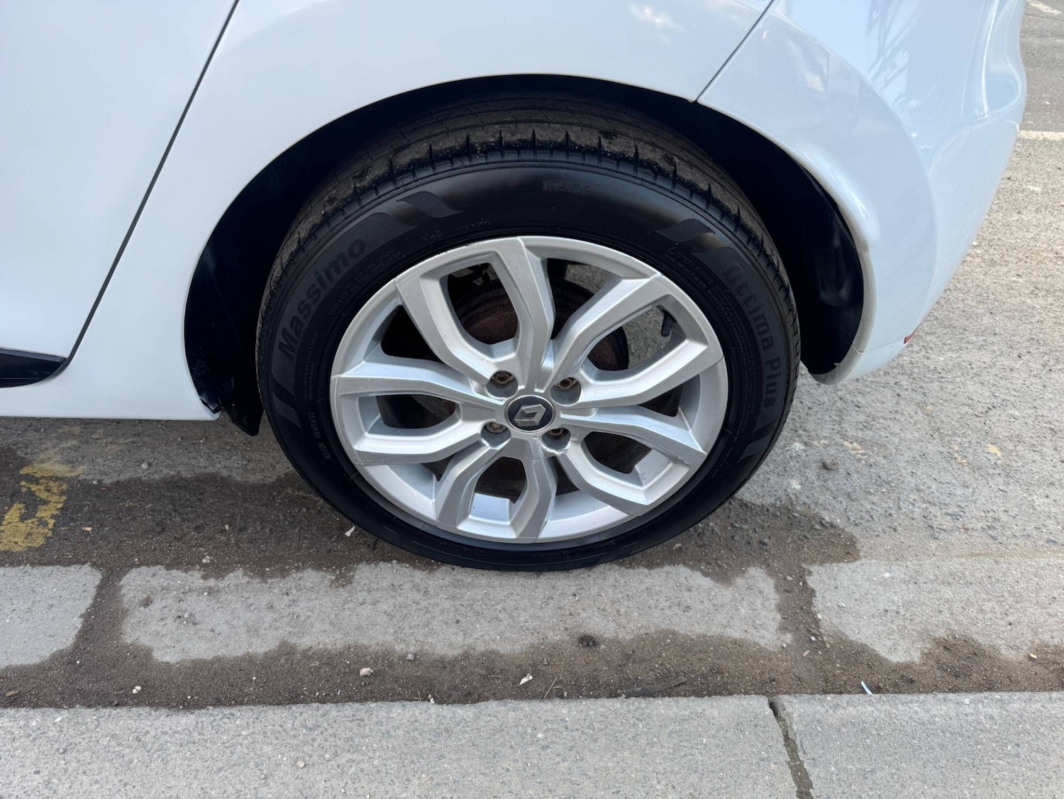 Used Renault Clio 2016 for sale - 77790227: Photo 16